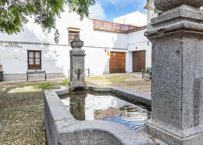 Bhost - Plaza De La Paja Cordova